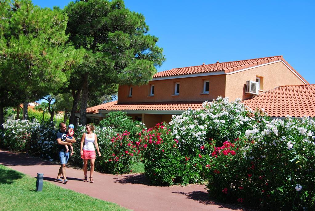 Lagrange Grand Bleu Vacances - Residence Le Mas De Torreilles Bagian luar foto