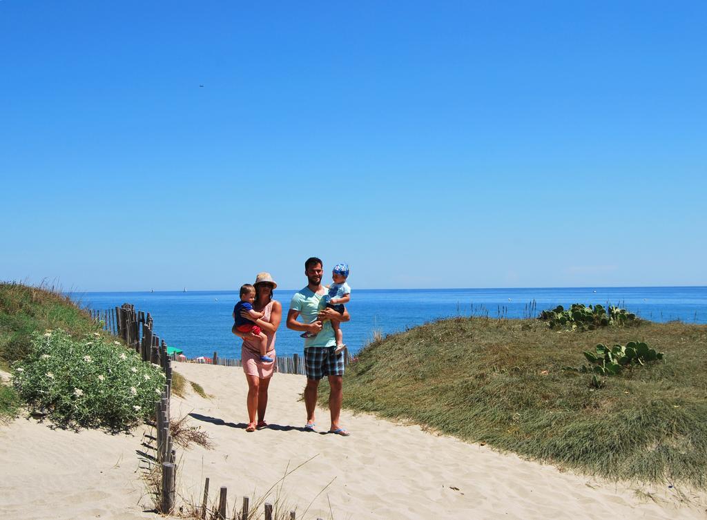 Lagrange Grand Bleu Vacances - Residence Le Mas De Torreilles Bagian luar foto