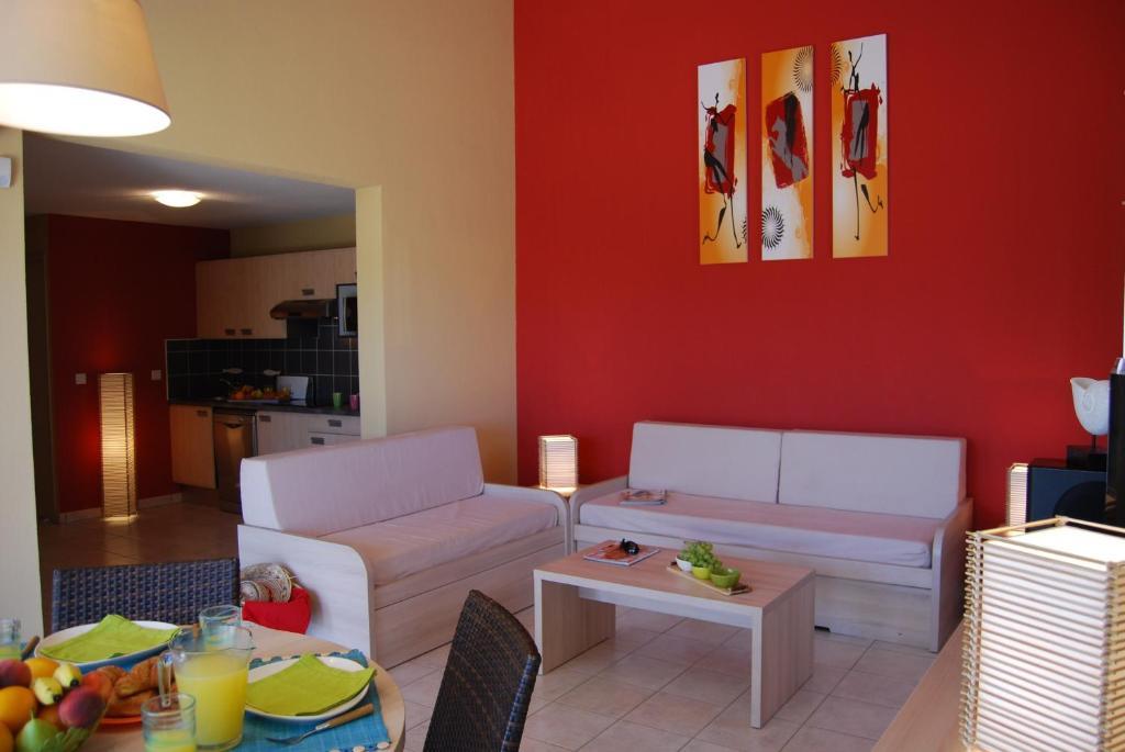 Lagrange Grand Bleu Vacances - Residence Le Mas De Torreilles Ruang foto