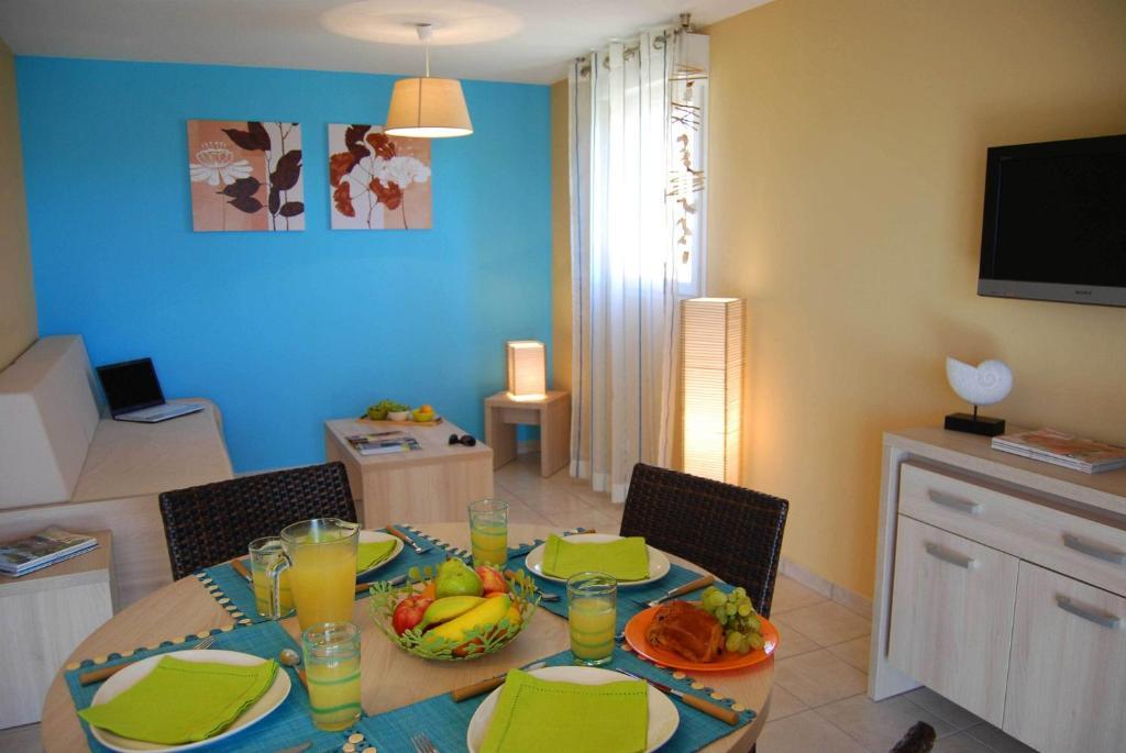 Lagrange Grand Bleu Vacances - Residence Le Mas De Torreilles Ruang foto