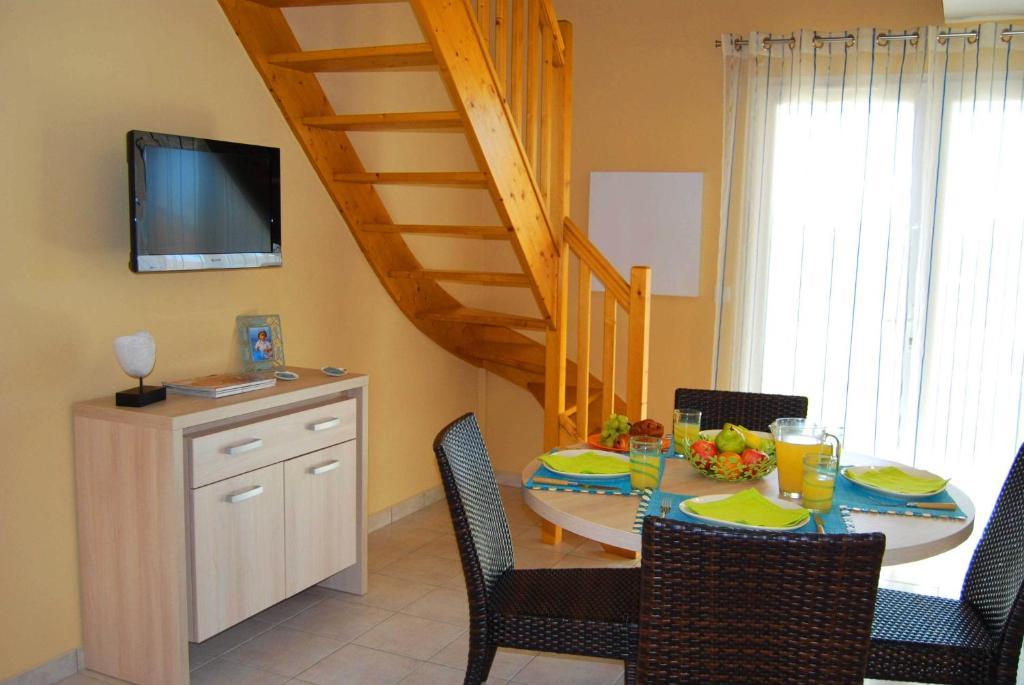Lagrange Grand Bleu Vacances - Residence Le Mas De Torreilles Ruang foto